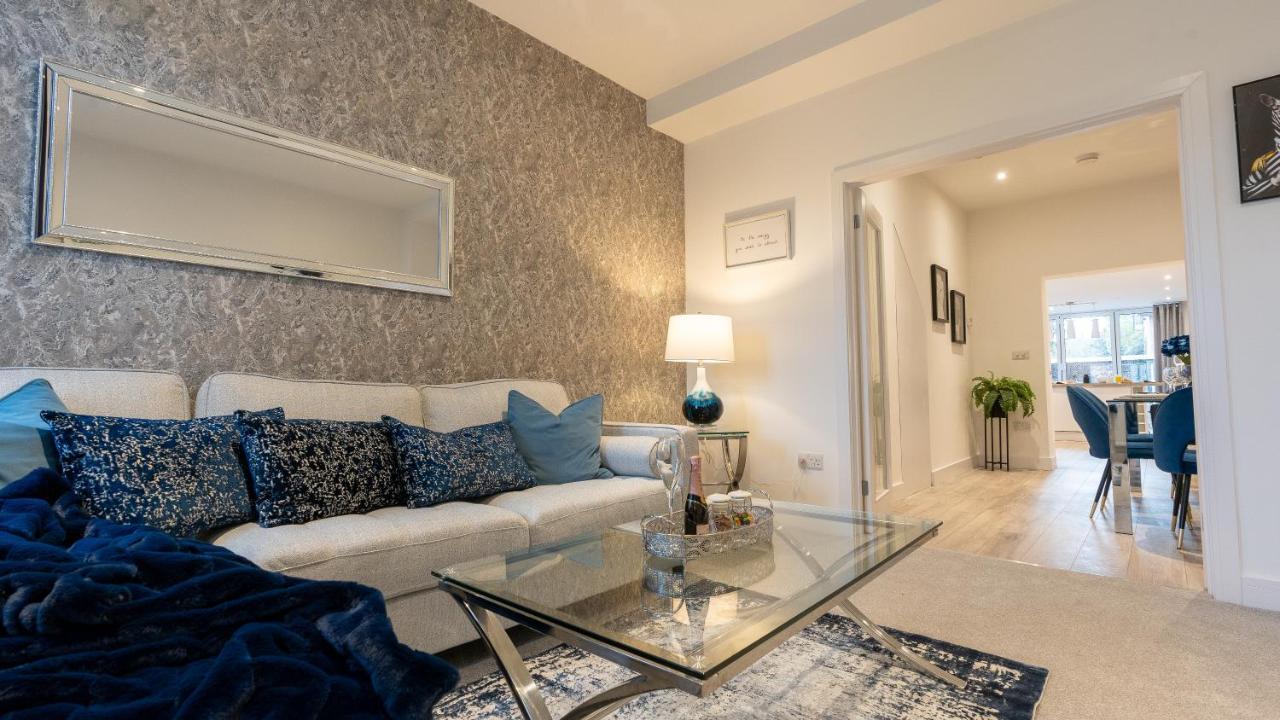 Luxury Living Away From Home Редхилл Экстерьер фото